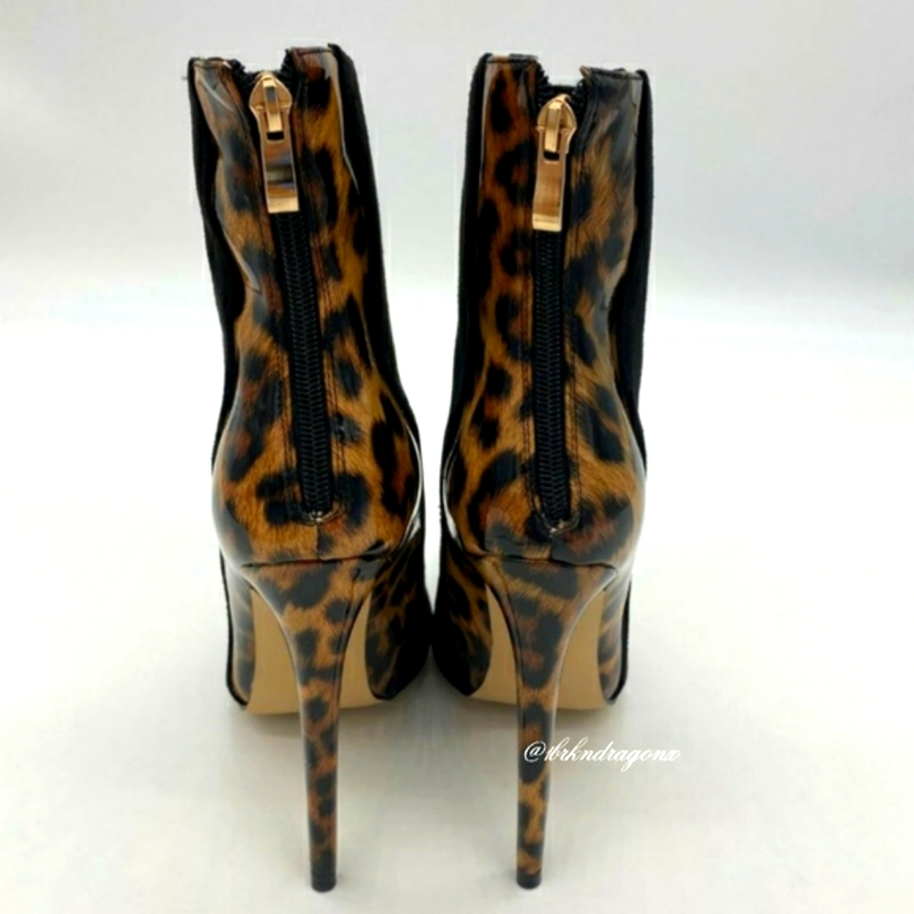 NWT Navy or Black Leopard Stilettos Two Tone Booties Polished Dress Booties - Picture 8 of 14
